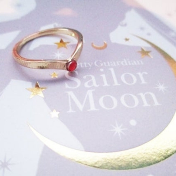 Sailor Moon Tiara Ring - Picture 1 of 3